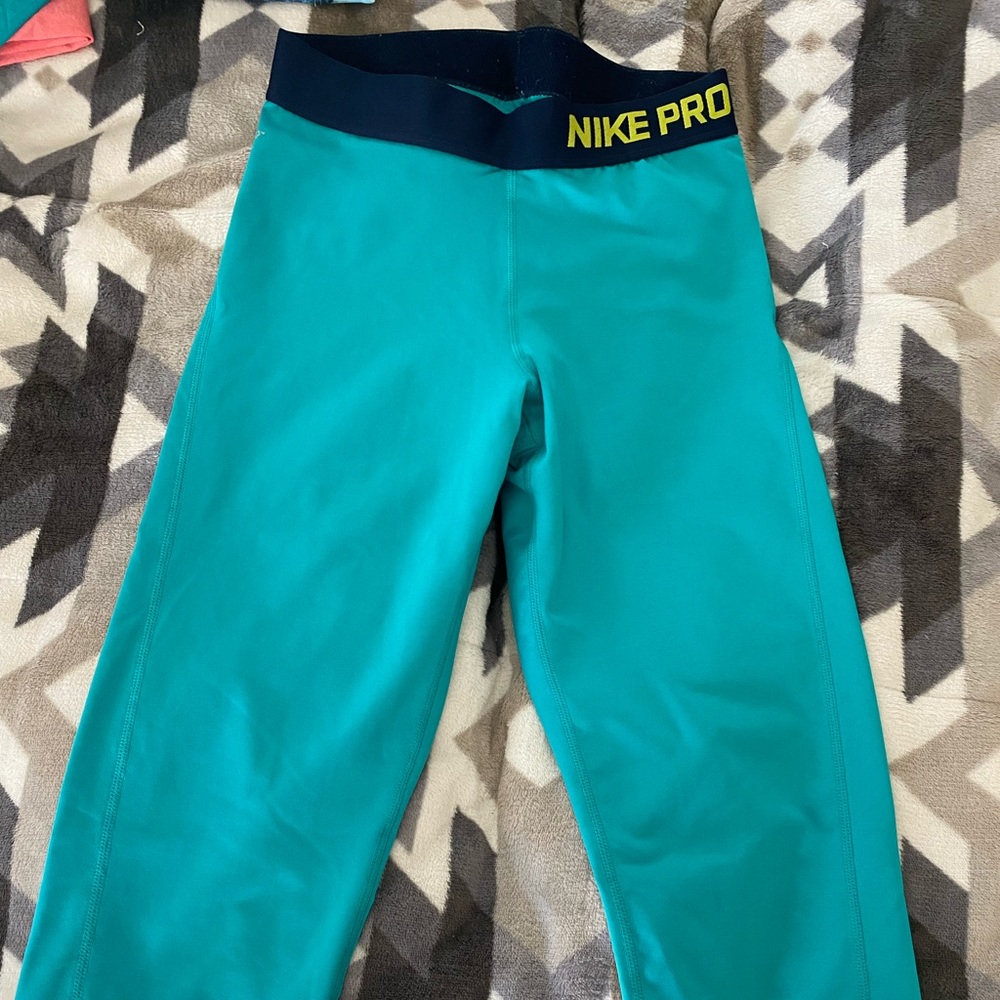 Nike pro series half calf leggings.